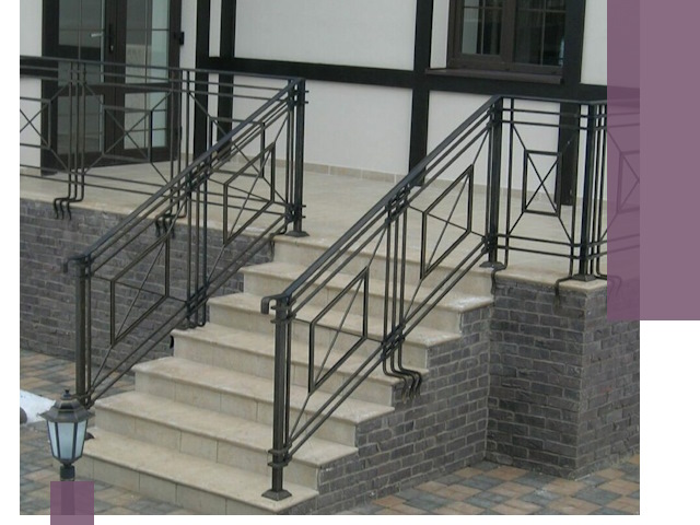 Перила для крыльца в Кинели — монтаж, изготовление и установка